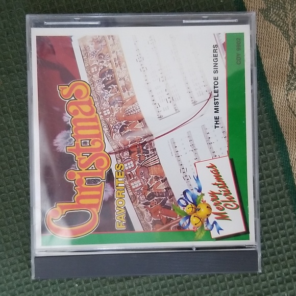 🎄THE MISTLETOE SINGERS CHRISTMAS CD - Picture 2 of 5